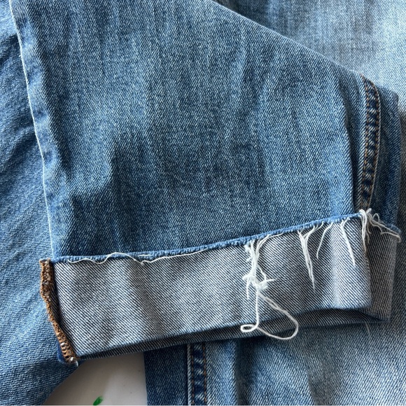 Universal Thread Light Blue Boyfriend Jeans - Picture 4 of 9